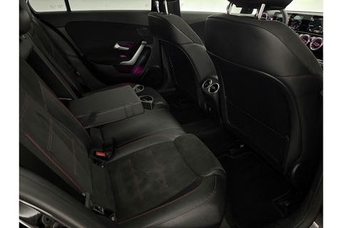 Mercedes-Benz A-Klasse 180 AMG Pano Sfeer Burmester Camera Virtual LED Memory Seats Clima Cruise Navi PDC 18''LMV