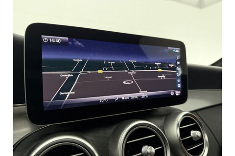 Mercedes-Benz C-Klasse 180 AMG 157PK Pano Trekhaak Sfeerverl. LED Virtual 19"LMV Camera Carplay Cruise Clima Navi Leder PDC