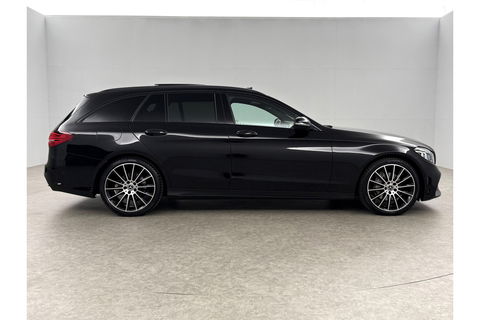 Mercedes-Benz C-Klasse 180 AMG 157PK Pano Trekhaak Sfeerverl. LED Virtual 19"LMV Camera Carplay Cruise Clima Navi Leder PDC