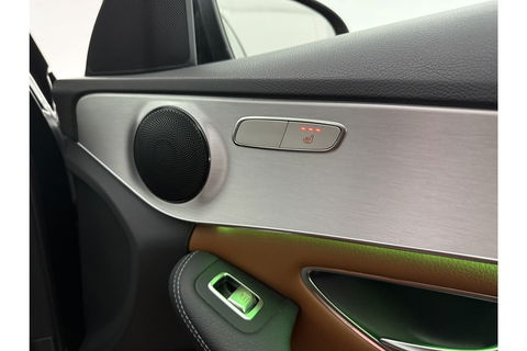 Mercedes-Benz C-Klasse 180 AMG 157PK Pano Trekhaak Sfeerverl. LED Virtual 19"LMV Camera Carplay Cruise Clima Navi Leder PDC