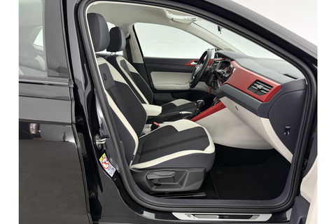 Volkswagen Polo 1.0 TSI DSG Airco Carplay LED Beats-audio Camera Adaptive-Cruise Camera Navi 16"LMV