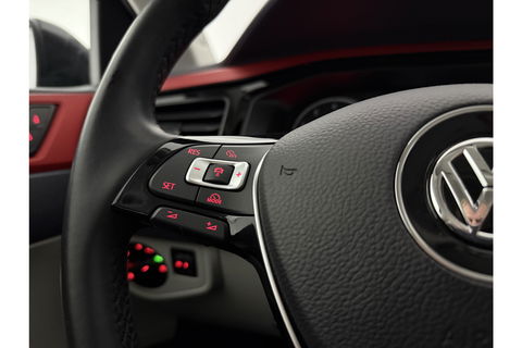 Volkswagen Polo 1.0 TSI DSG Airco Carplay LED Beats-audio Camera Adaptive-Cruise Camera Navi 16"LMV