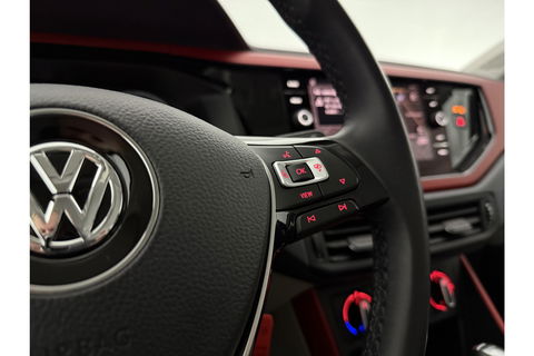 Volkswagen Polo 1.0 TSI DSG Airco Carplay LED Beats-audio Camera Adaptive-Cruise Camera Navi 16"LMV