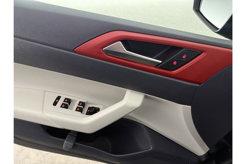 Volkswagen Polo 1.0 TSI DSG Airco Carplay LED Beats-audio Camera Adaptive-Cruise Camera Navi 16"LMV