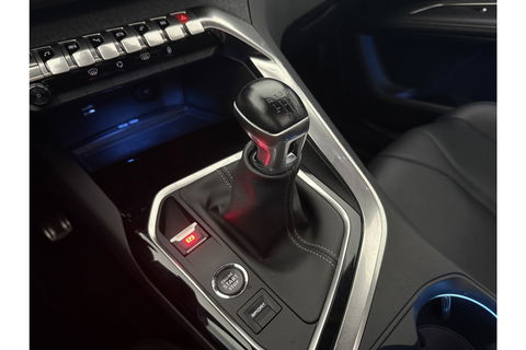 Peugeot 5008 1.2 PureTech GT-Line 7 Persoons Pano Sfeer 360Camera Virtual Carplay LED Clima Cruise Navi PDC 19''LMV
