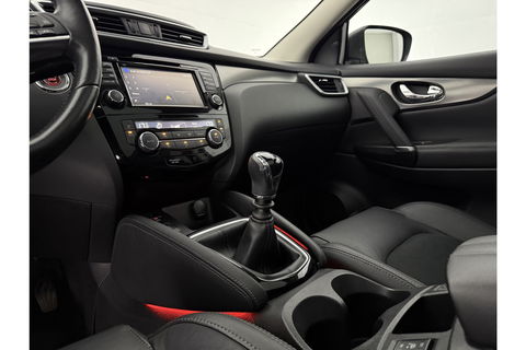 Nissan QASHQAI 1.2 Business Edition 360Camera Panoview LED Clima Cruise Trekhaak PDC 17"LMV Navi Stoelverwarming