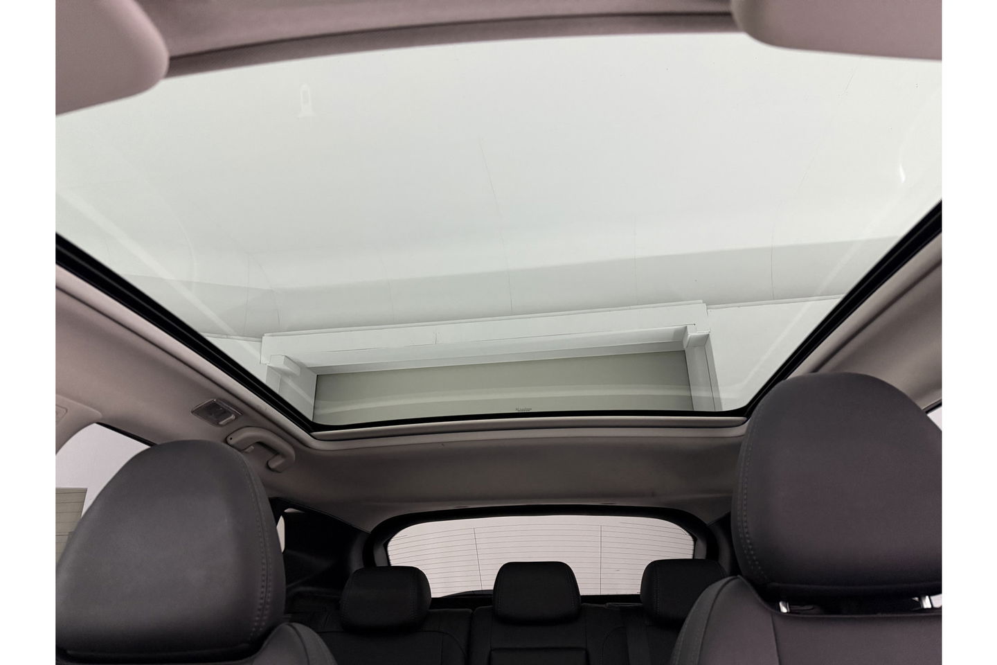 Nissan QASHQAI 1.2 Business Edition 360Camera Panoview LED Clima Cruise Trekhaak PDC 17"LMV Navi Stoelverwarming