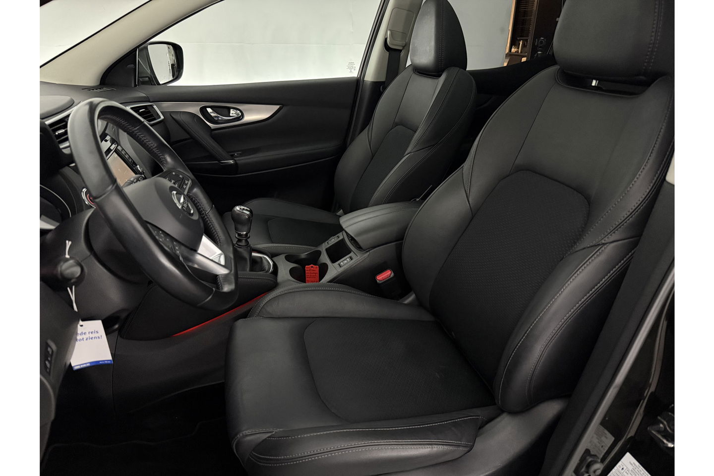 Nissan QASHQAI 1.2 Business Edition 360Camera Panoview LED Clima Cruise Trekhaak PDC 17"LMV Navi Stoelverwarming