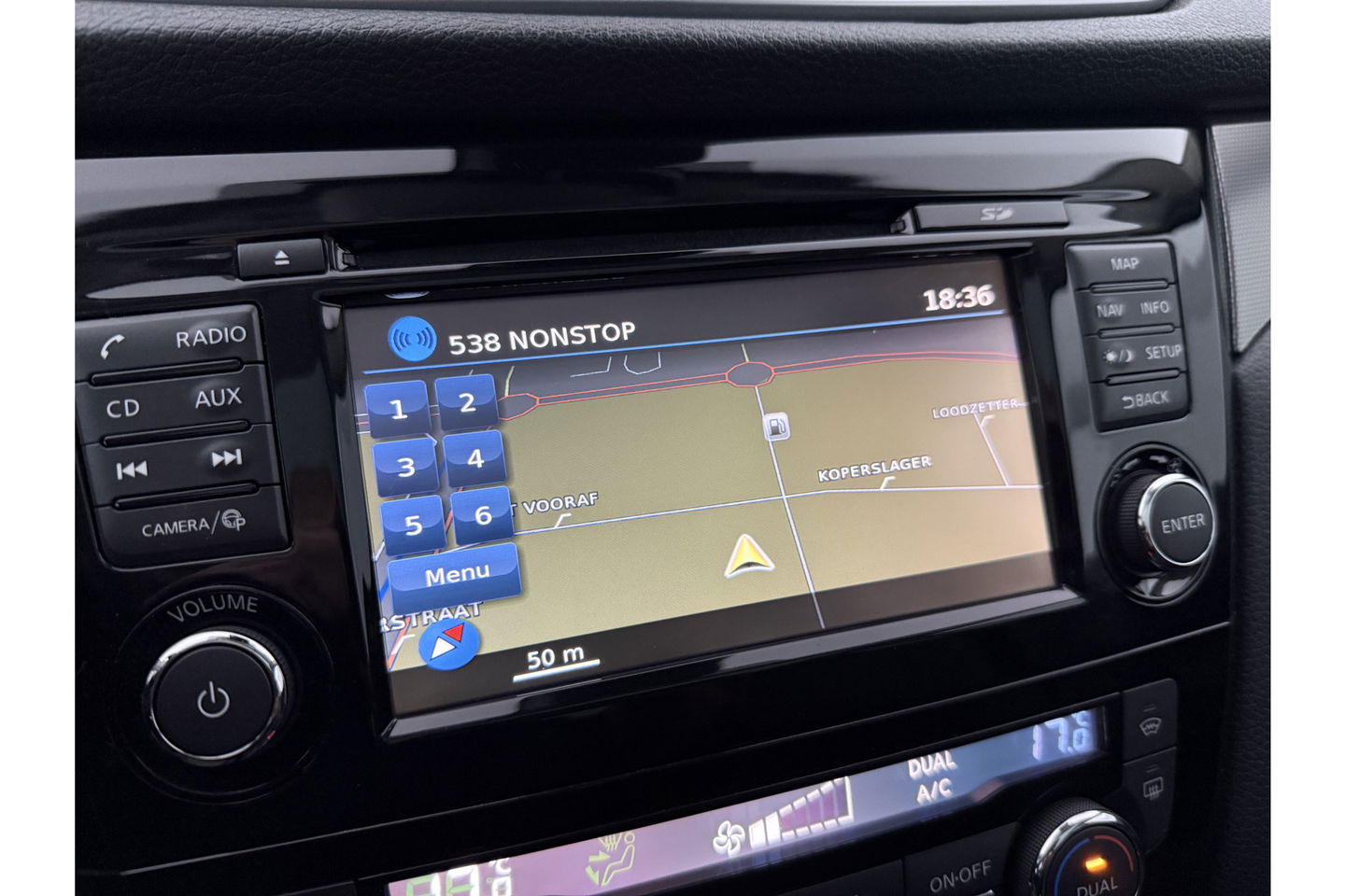Nissan QASHQAI 1.2 Business Edition 360Camera Panoview LED Clima Cruise Trekhaak PDC 17"LMV Navi Stoelverwarming