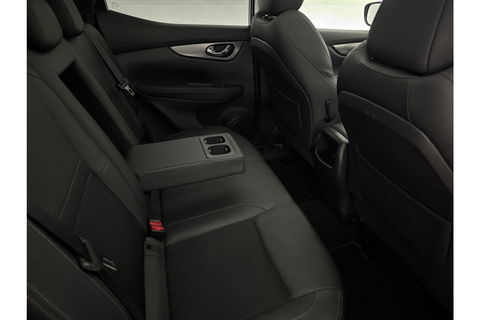 Nissan QASHQAI 1.2 Business Edition 360Camera Panoview LED Clima Cruise Trekhaak PDC 17"LMV Navi Stoelverwarming