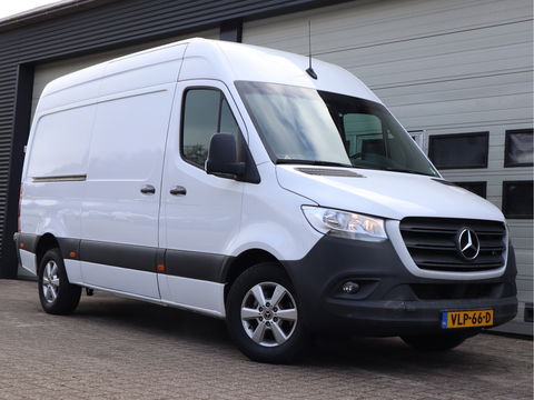 Mercedes-Benz Sprinter 315 CDI Automaat L2H2 RWD - Camera - Navi - MBUX - LM