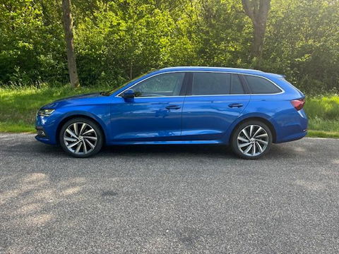Škoda Octavia Combi 1.4 TSI iV PHEV Style | LEDER/STOF | CAMERA | ADAPTIVE CRUISE | LED