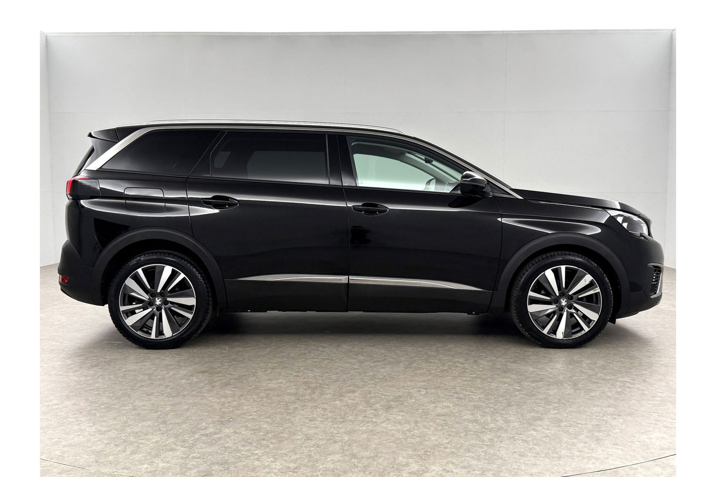Peugeot 5008 1.2 PureTech | 7 Persoons | LED Sfeerverl. 360 Camera Carplay Cruise Virtual Navigatie 19"LMV PDC