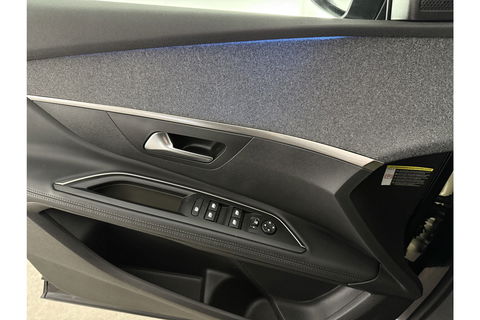Peugeot 5008 1.2 PureTech | 7 Persoons | LED Sfeerverl. 360 Camera Carplay Cruise Virtual Navigatie 19"LMV PDC
