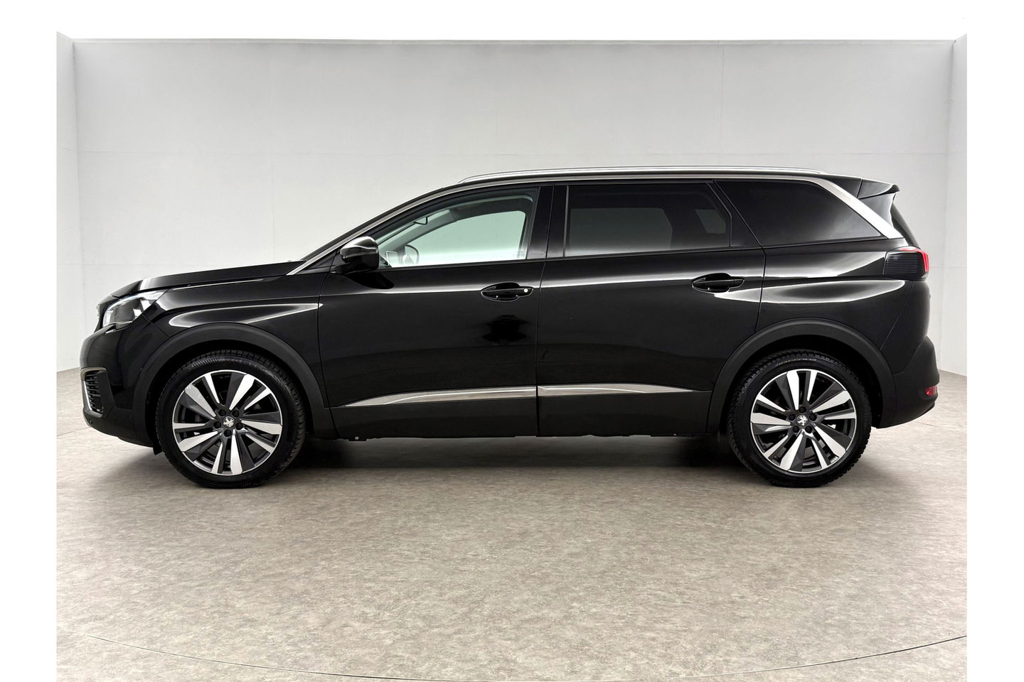 Peugeot 5008 1.2 PureTech | 7 Persoons | LED Sfeerverl. 360 Camera Carplay Cruise Virtual Navigatie 19"LMV PDC