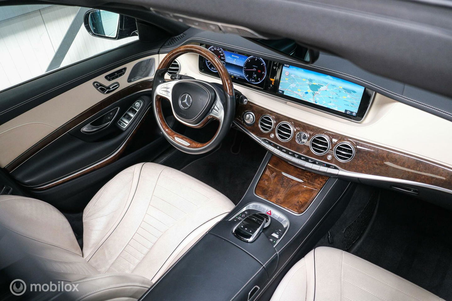 Mercedes-Benz S-Klasse 350 Prestige Plus | Massage | NAP NL auto | 2e eigenaar | Nightvision | Softclose | Burmester | Adaptive | Panorama | Trekhaak |