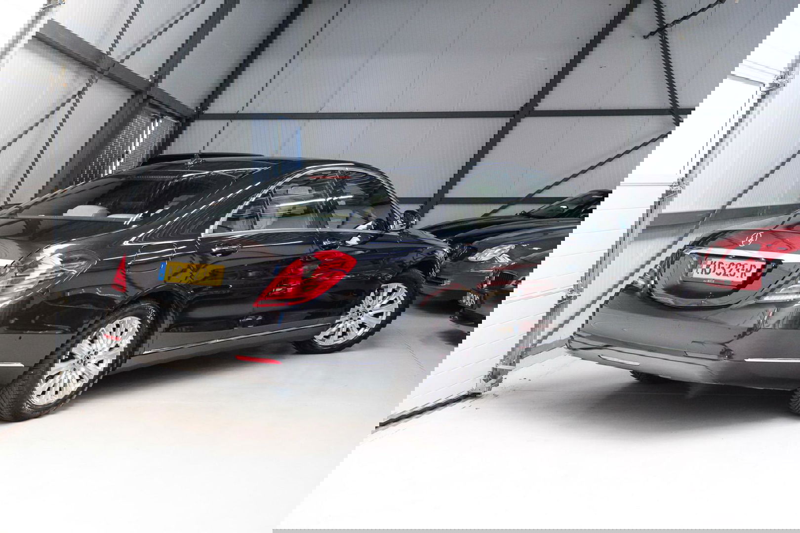 Mercedes-Benz S-Klasse 350 Prestige Plus | Massage | NAP NL auto | 2e eigenaar | Nightvision | Softclose | Burmester | Adaptive | Panorama | Trekhaak |