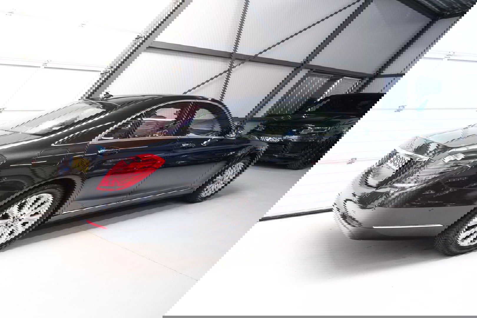 Mercedes-Benz S-Klasse 350 Prestige Plus | Massage | NAP NL auto | 2e eigenaar | Nightvision | Softclose | Burmester | Adaptive | Panorama | Trekhaak |