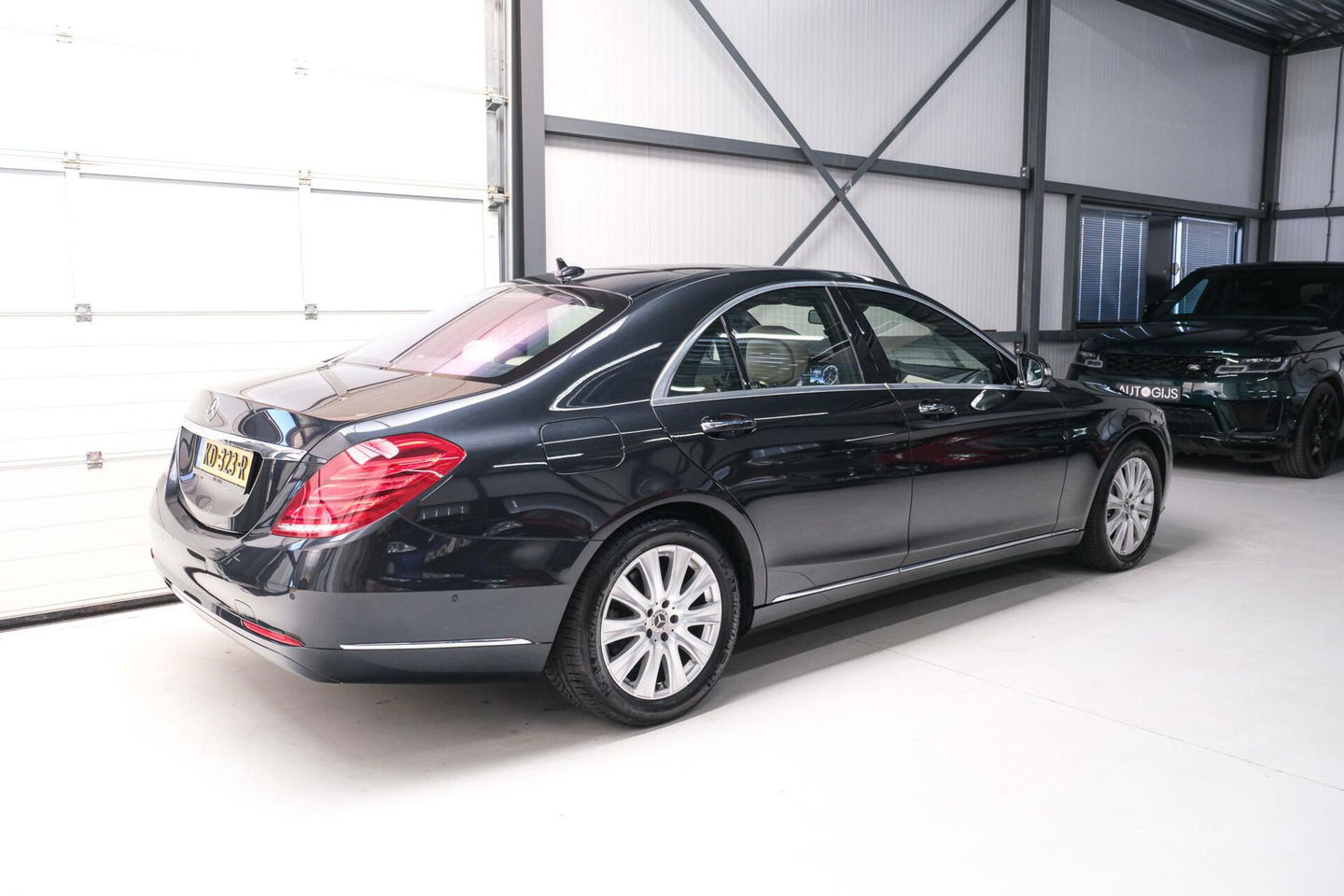 Mercedes-Benz S-Klasse 350 Prestige Plus | Massage | NAP NL auto | 2e eigenaar | Nightvision | Softclose | Burmester | Adaptive | Panorama | Trekhaak |