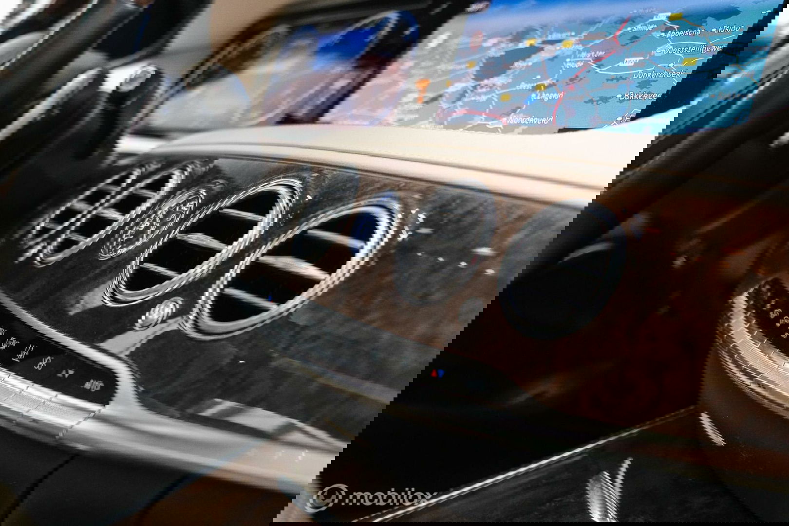 Mercedes-Benz S-Klasse 350 Prestige Plus | Massage | NAP NL auto | 2e eigenaar | Nightvision | Softclose | Burmester | Adaptive | Panorama | Trekhaak |