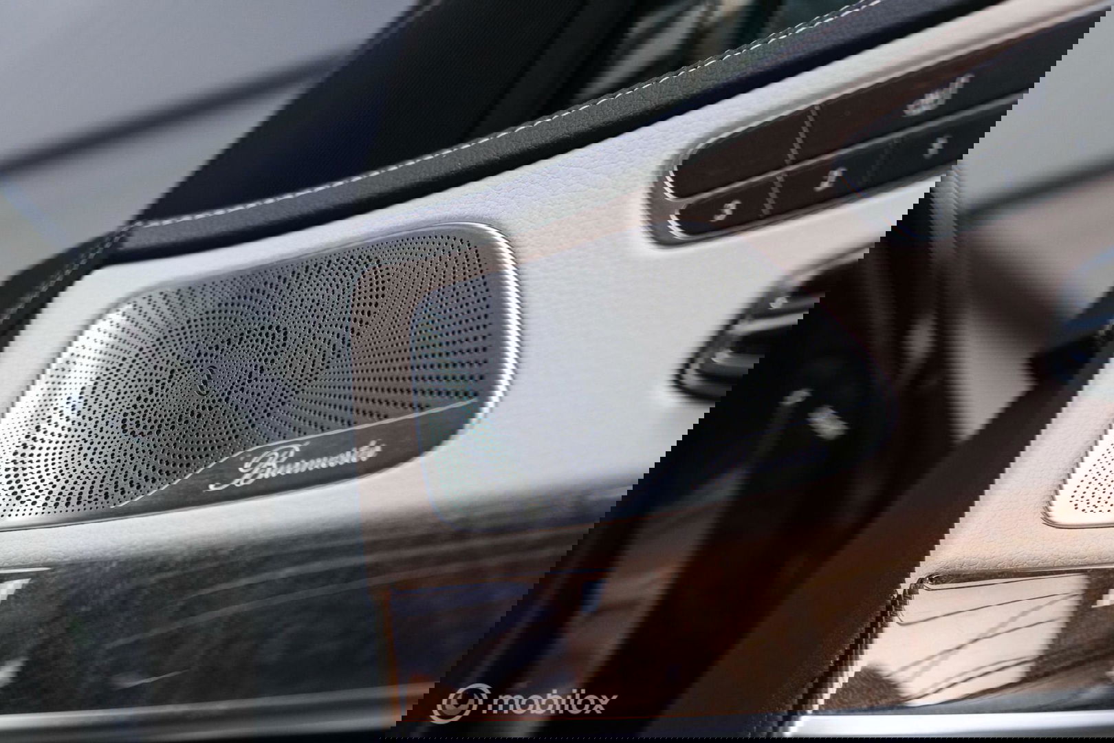 Mercedes-Benz S-Klasse 350 Prestige Plus | Massage | NAP NL auto | 2e eigenaar | Nightvision | Softclose | Burmester | Adaptive | Panorama | Trekhaak |