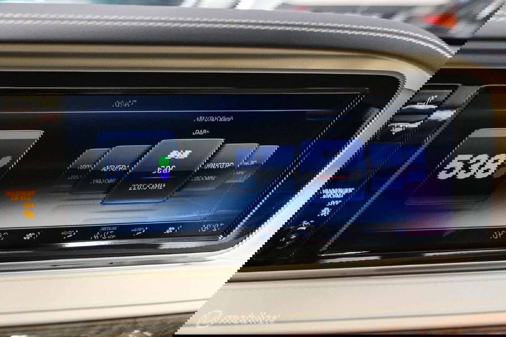 Mercedes-Benz S-Klasse 350 Prestige Plus | Massage | NAP NL auto | 2e eigenaar | Nightvision | Softclose | Burmester | Adaptive | Panorama | Trekhaak |