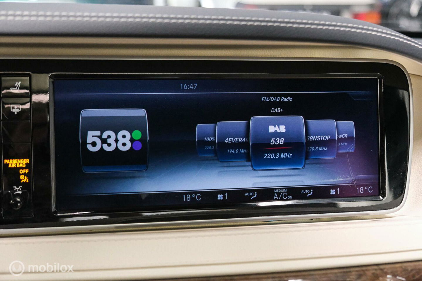 Mercedes-Benz S-Klasse 350 Prestige Plus | Massage | NAP NL auto | 2e eigenaar | Nightvision | Softclose | Burmester | Adaptive | Panorama | Trekhaak |