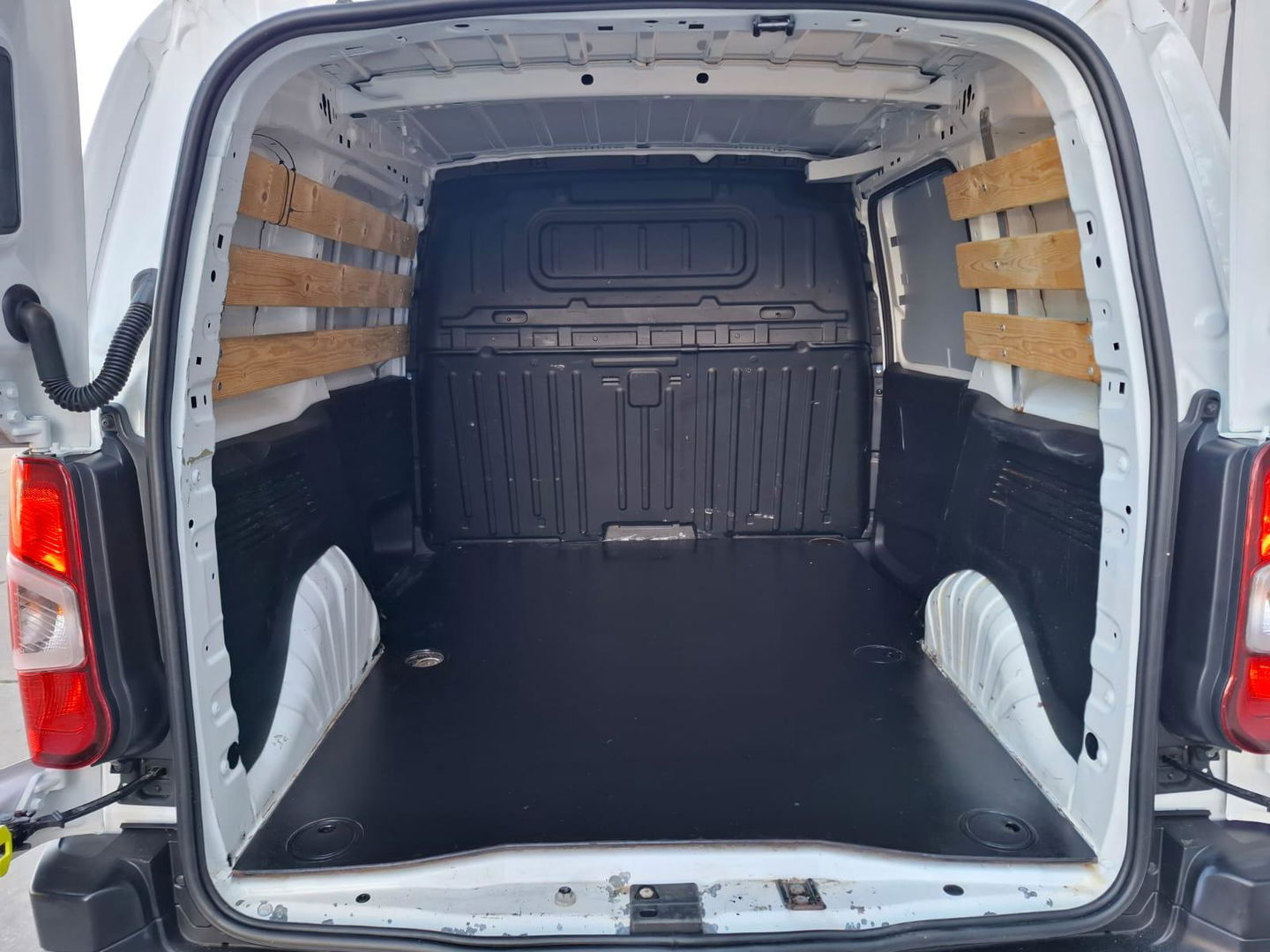 Opel Combo 1.6D L1H1 Edition AIRCO / CRUISE CONTROLE / EURO 6 / N.A.P