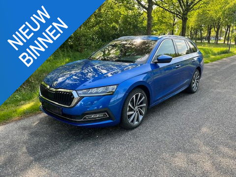Škoda Octavia Combi 1.4 TSI iV PHEV Style | LEDER/STOF | CAMERA | ADAPTIVE CRUISE | LED