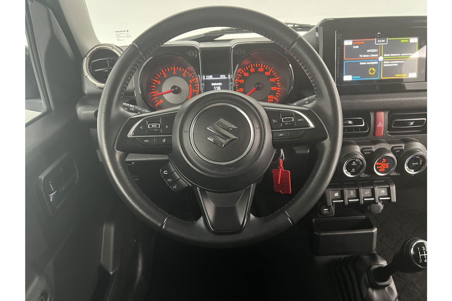 Suzuki Jimny 1.5 Style 4x4 AWD 4 Persoons Bullbar Clima Cruise Navi DAB+ 15"LMV Stoelverwarming