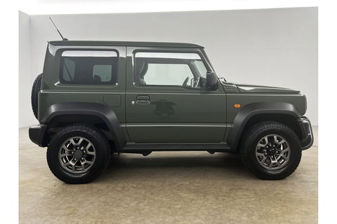 Suzuki Jimny 1.5 Style 4x4 AWD 4 Persoons Bullbar Clima Cruise Navi DAB+ 15"LMV Stoelverwarming