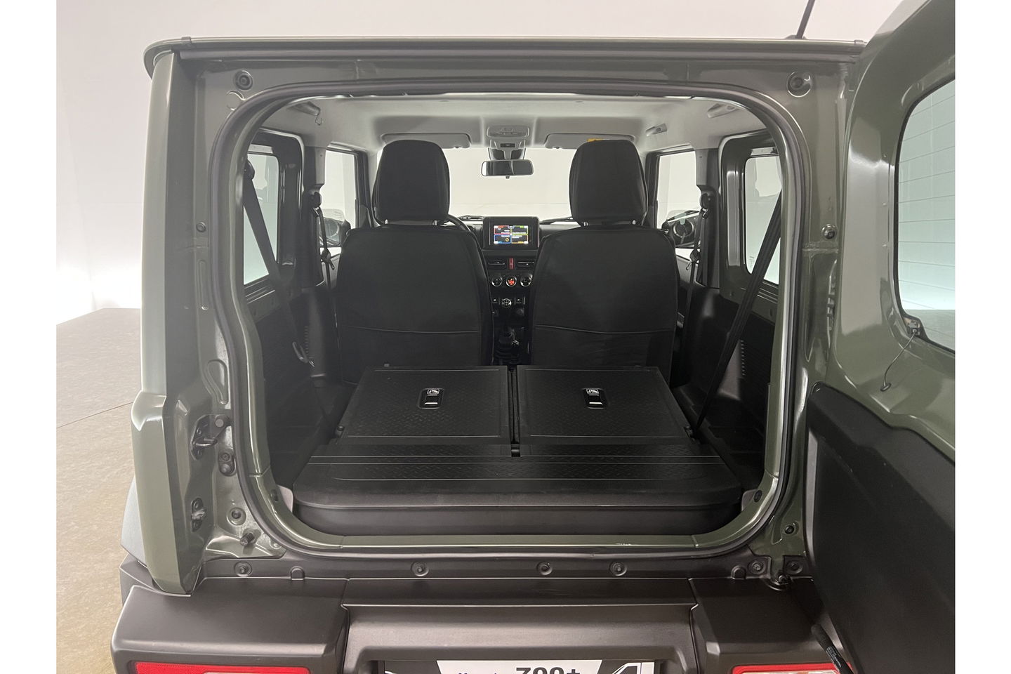 Suzuki Jimny 1.5 Style 4x4 AWD 4 Persoons Bullbar Clima Cruise Navi DAB+ 15"LMV Stoelverwarming