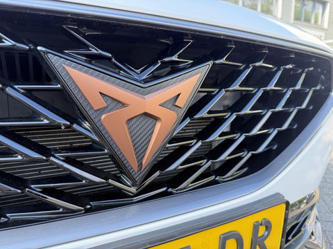 CUPRA Formentor 1.4 e-Hybrid VZ Copper Edition Pano l Camera l 19 inc l rijklaarprijs
