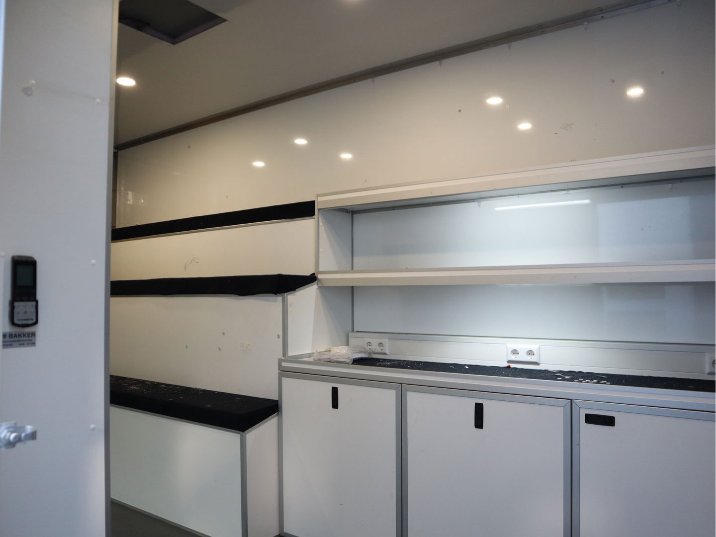 Volkswagen Crafter 35 2.0 TDI 177 pk DSG Verkoopwagen - camper- Foodtruck