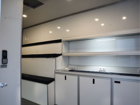 Volkswagen Crafter 35 2.0 TDI 177 pk DSG Verkoopwagen - camper- Foodtruck