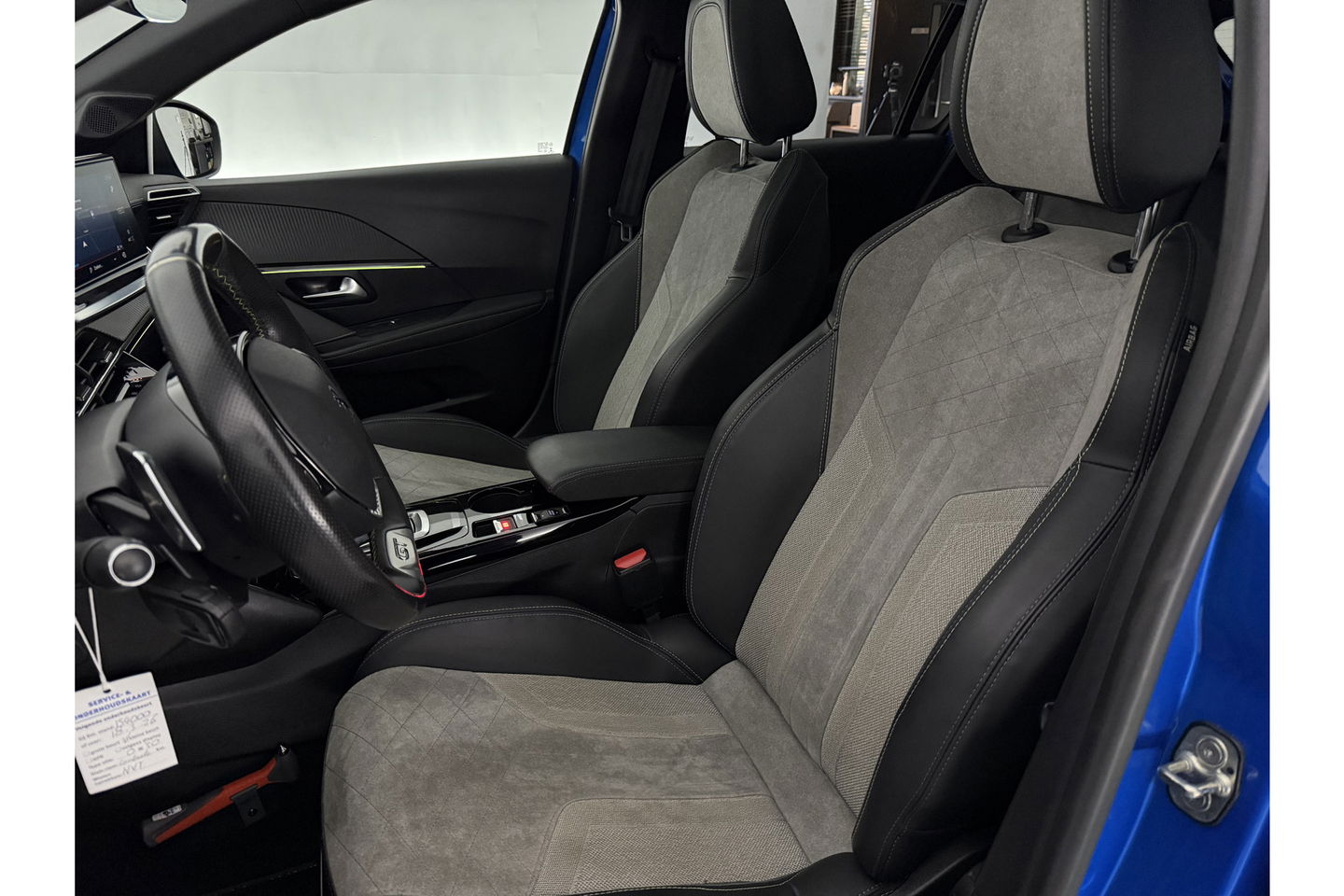 Peugeot 208 1.2 PureTech GT Pack 131PK 360Camera Pano Sfeerverl. Carplay LED Virtual Clima Cruise Navi PDC 17''LMV