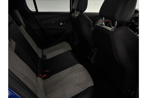 Peugeot 208 1.2 PureTech GT Pack 131PK 360Camera Pano Sfeerverl. Carplay LED Virtual Clima Cruise Navi PDC 17''LMV