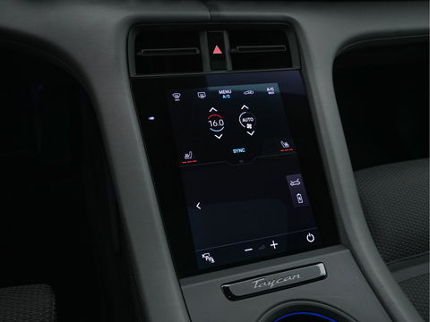 Porsche Taycan Performance 84 kWh [ 3-Fase ] Aut. *PANO | HEAT-PUMP | SPORT-CHRONO-PACK | LEATHER-MICROFIBRE | FULL-LED | MEMORY-PACK | BOSE-SOUND | AIR-SUSPENSION | BLINDSPOT | HEATED-SPORT-SEATS | CAMERA | DAB+ | ECC | PDC | 20''ALU*