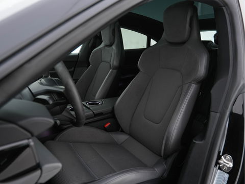 Porsche Taycan Performance 84 kWh [ 3-Fase ] Aut. *PANO | HEAT-PUMP | SPORT-CHRONO-PACK | LEATHER-MICROFIBRE | FULL-LED | MEMORY-PACK | BOSE-SOUND | AIR-SUSPENSION | BLINDSPOT | HEATED-SPORT-SEATS | CAMERA | DAB+ | ECC | PDC | 20''ALU*
