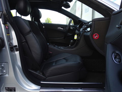 Mercedes-Benz CLS-Klasse AMG 55 V8 476PK kompressor / Designo *NAP*