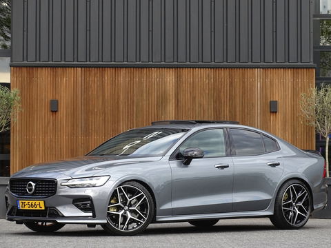 Volvo S60 2.0 T5 251PK / R-Design / Harman Kardon / Head-Up *NAP*