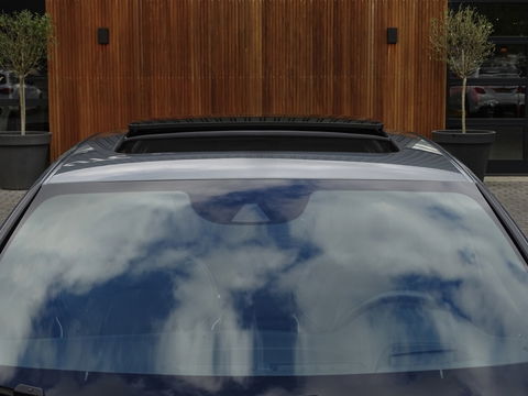 Volvo S60 2.0 T5 251PK / R-Design / Harman Kardon / Head-Up *NAP*