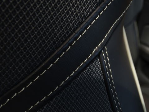 Volvo S60 2.0 T5 251PK / R-Design / Harman Kardon / Head-Up *NAP*