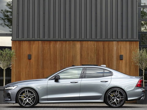 Volvo S60 2.0 T5 251PK / R-Design / Harman Kardon / Head-Up *NAP*