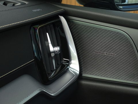 Volvo S60 2.0 T5 251PK / R-Design / Harman Kardon / Head-Up *NAP*
