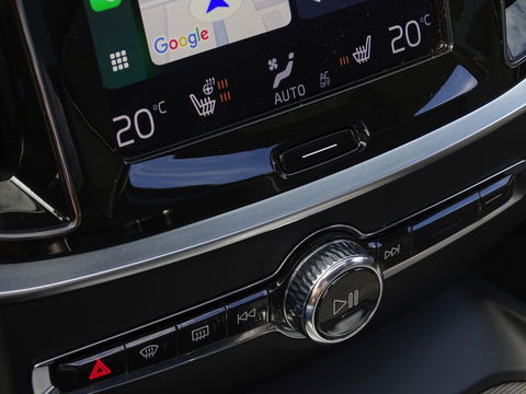 Volvo S60 2.0 T5 251PK / R-Design / Harman Kardon / Head-Up *NAP*