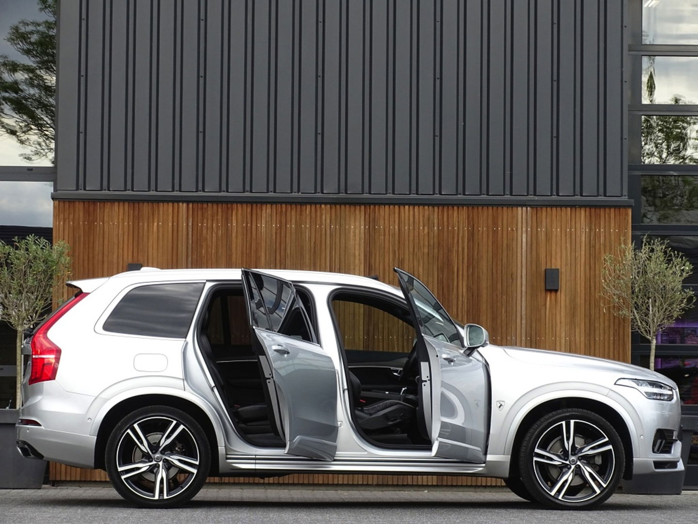Volvo XC90 2.0 T8 392PK AWD / R-Design / B&W / ACC / 360° / Head-Up