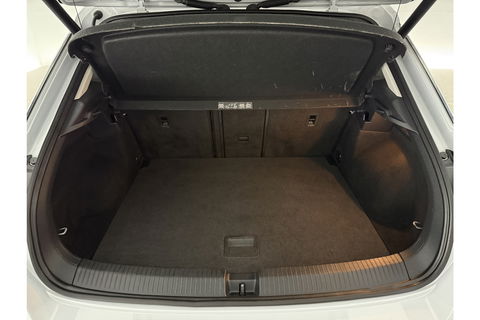 Volkswagen T-Roc 1.0 TSI Pano LED Camera Trekhaak Carplay Airco Adaptive Cruise Navi PDC 16''LMV