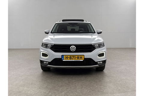Volkswagen T-Roc 1.0 TSI Pano LED Camera Trekhaak Carplay Airco Adaptive Cruise Navi PDC 16''LMV