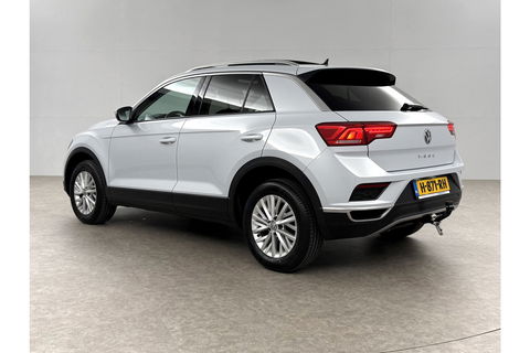 Volkswagen T-Roc 1.0 TSI Pano LED Camera Trekhaak Carplay Airco Adaptive Cruise Navi PDC 16''LMV